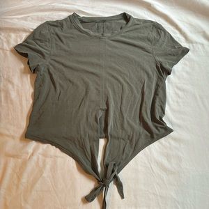 Lululemon work out shirt